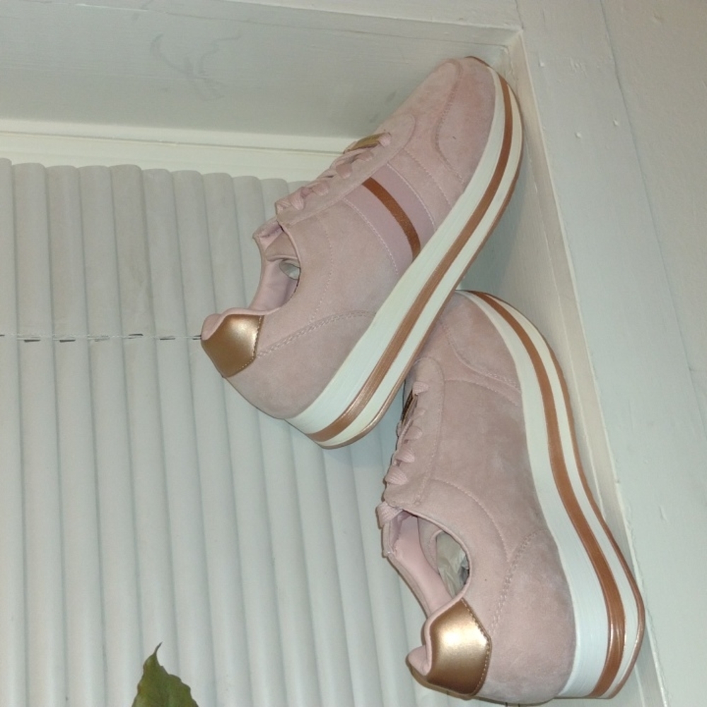 shoes - Picture 7 of 7